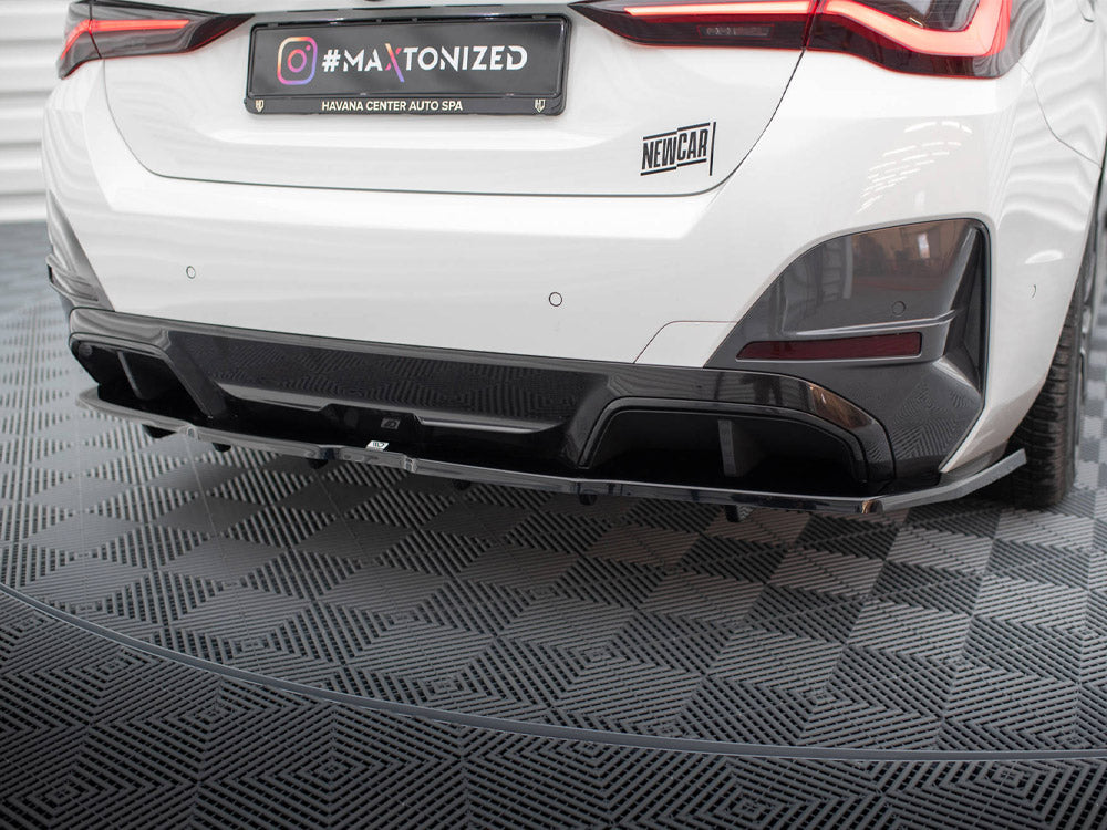 Maxton Design - CENTRAL REAR SPLITTER (VERTICAL BARS) V.1 BMW I4 M-PACK G26