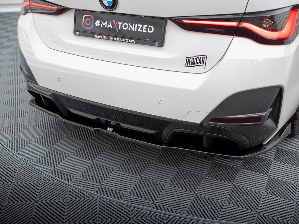 Maxton Design - CENTRAL REAR SPLITTER (VERTICAL BARS) V.2 BMW I4 M-PACK G26
