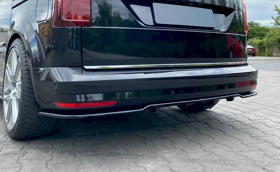 Maxton Design - CENTRAL REAR SPLITTER (W/ VERTICAL BARS) VOLKSWAGEN CADDY MK4 (2015-2020)
