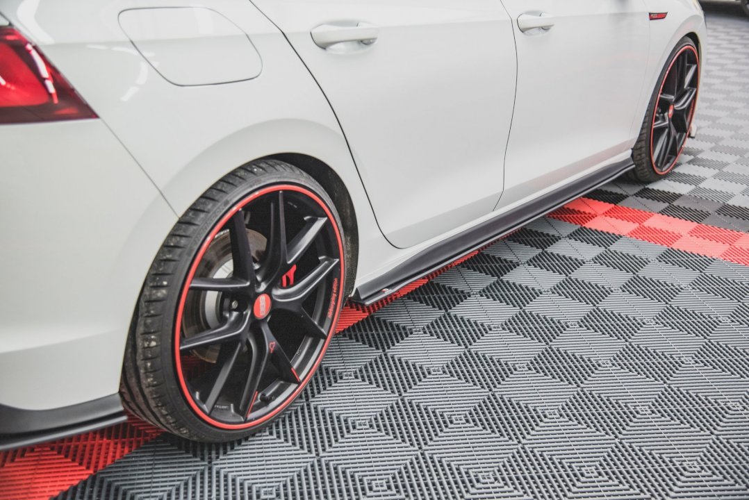 Maxton Design - STREET PRO SIDE SKIRTS DIFFUSERS VOLKSWAGEN GOLF GTI / GTE / GTI CLUBSPORT / R-LINE MK8