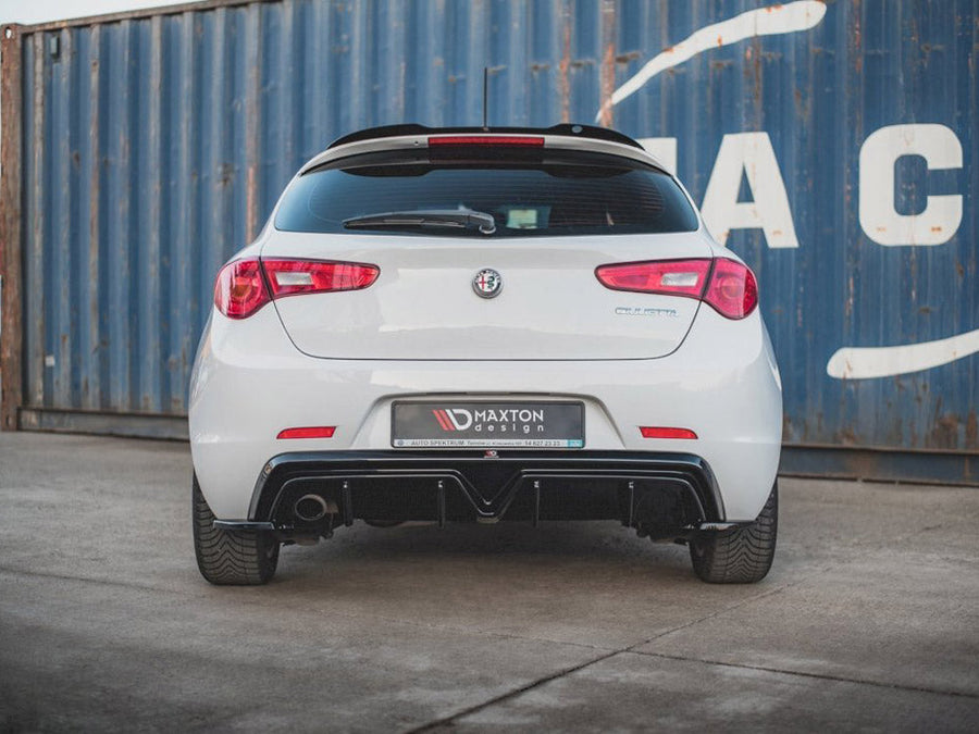 Maxton Design - REAR VALANCE ALFA ROMEO GIULIETTA FACELIFT (SINGLE EXHAUST VERSION) (2016-2020)