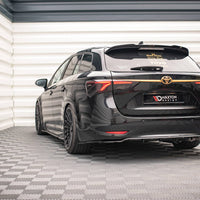Maxton Design - CENTRAL REAR SPLITTER (VERTICAL BARS) TOYOTA AVENSIS MK3.5 (2015-2018)