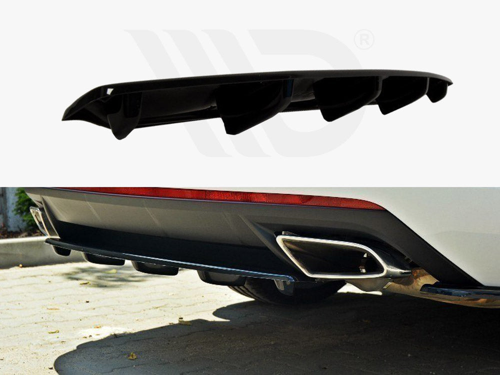 Maxton Design - CENTRAL REAR SPLITTER SKODA OCTAVIA VRS MK3/ MK3.5 HATCHBACK/ ESTATE