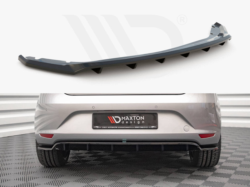 Maxton Design - CENTRAL REAR SPLITTER (VERTICAL BARS) SEAT LEON HATCHBACK MK3 (2012-2016)