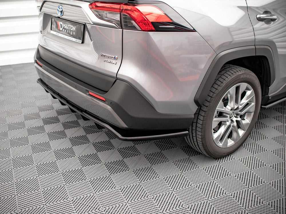 Maxton Design - CENTRAL REAR SPLITTER (VERTICAL BARS) TOYOTA RAV4 MK5 (2019-)
