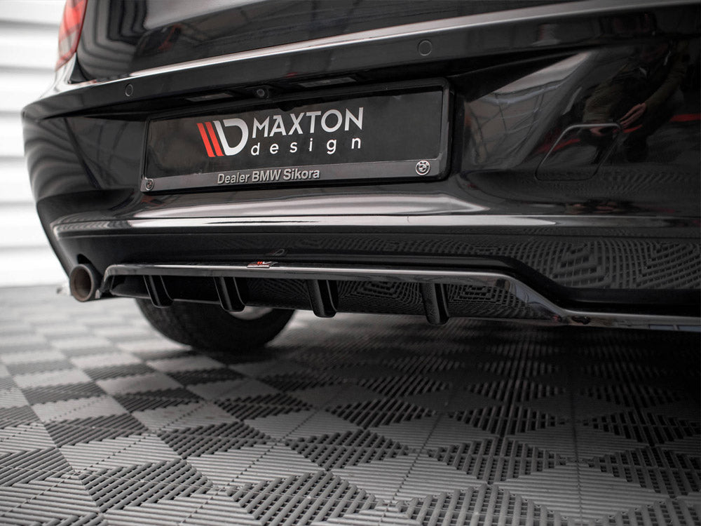 Maxton Design - CENTRAL REAR SPLITTER (VERTICAL BARS) BMW 1 F20 (2011-2015)