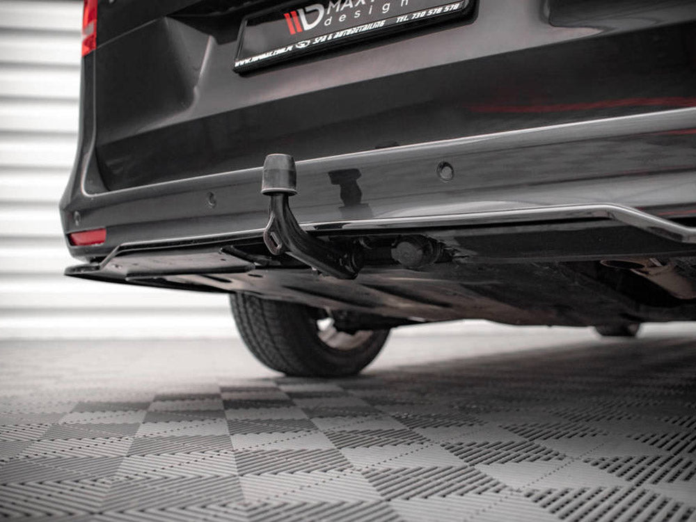 Maxton Design - CENTRAL REAR SPLITTER (VERTICAL BARS) MERCEDES V-CLASS AMG-LINE W447 FACELIFT (2019-)