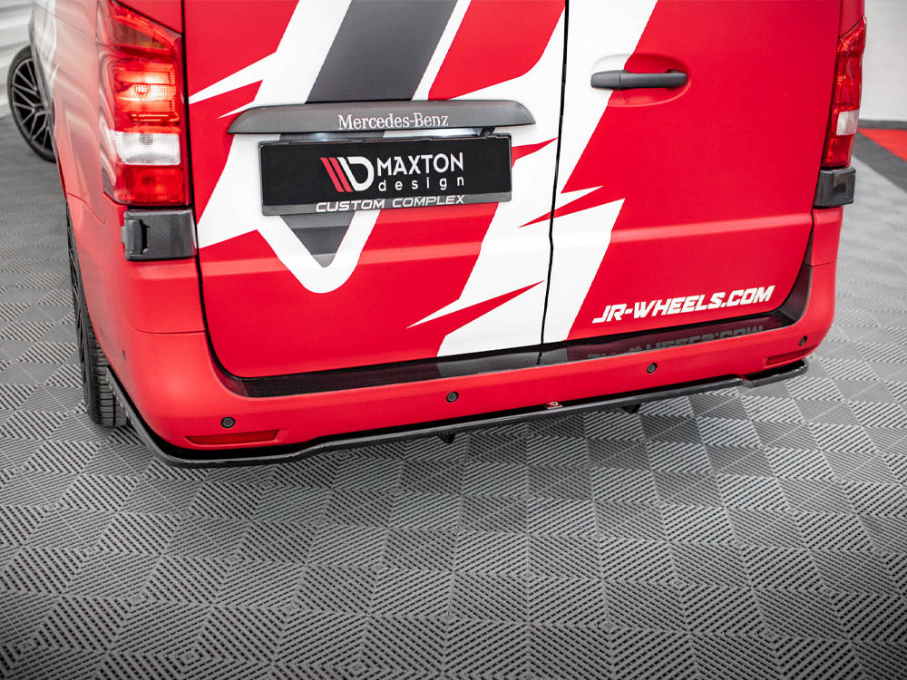 Maxton Design - CENTRAL REAR SPLITTER (VERTICAL BARS) MERCEDES VITO W447 FACELIFT (2020-)