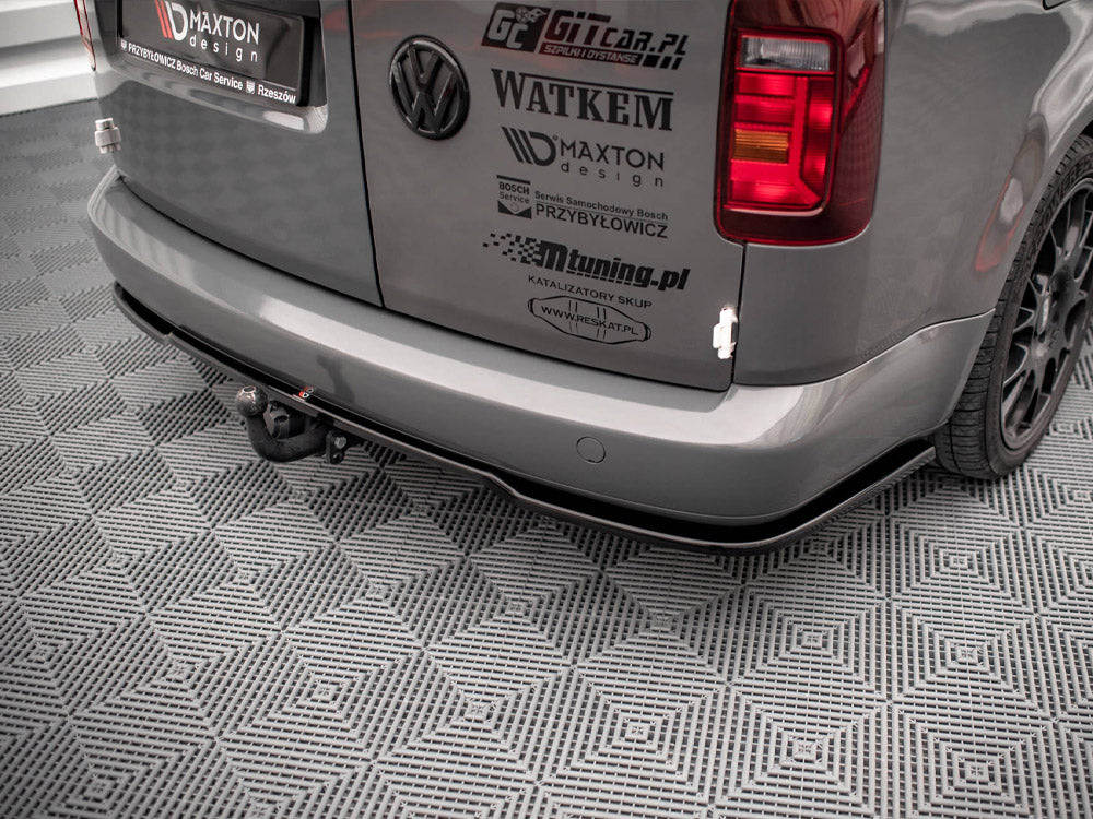 Maxton Design - CENTRAL REAR SPLITTER VW CADDY MK3 FACELIFT (2010-2015)