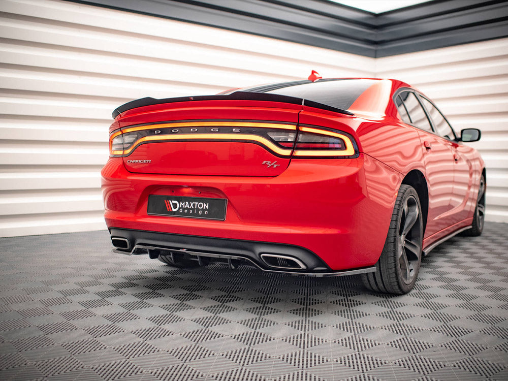 Maxton Design - CENTRAL REAR SPLITTER (VERTICAL BARS) DODGE CHARGER RT MK7 FACELIFT (2014-2023)