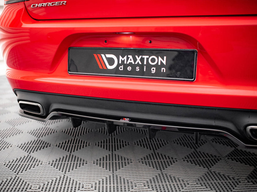 Maxton Design - CENTRAL REAR SPLITTER (VERTICAL BARS) DODGE CHARGER RT MK7 FACELIFT (2014-2023)