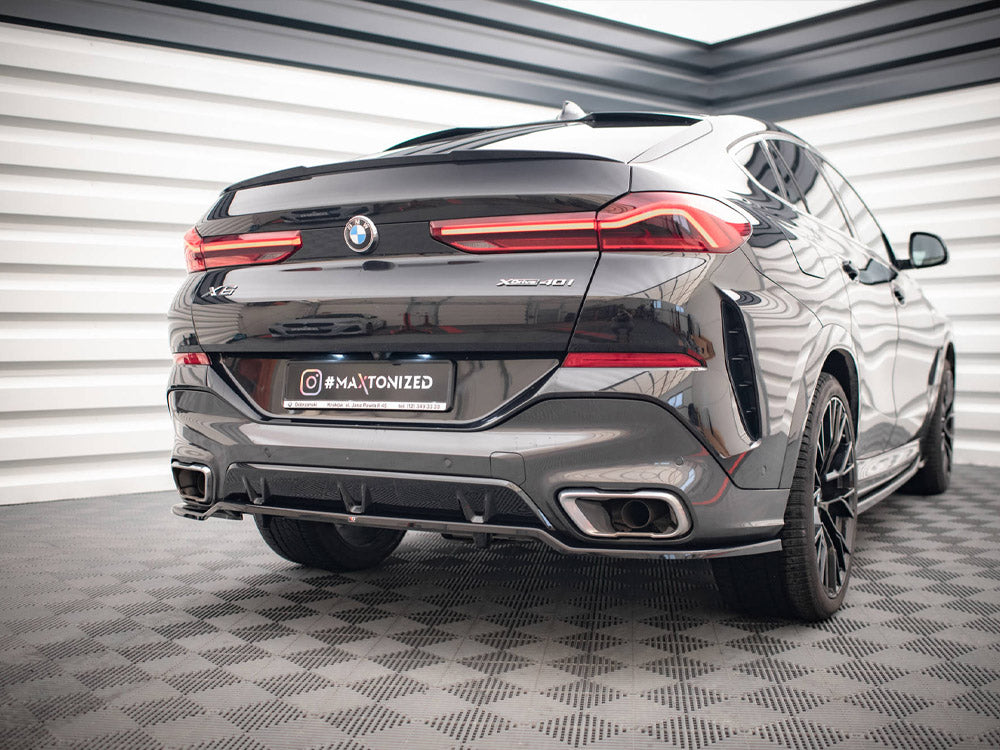 Maxton Design - CENTRAL REAR SPLITTER (VERTICAL BARS) V.3 BMW X6 M-PACK G06
