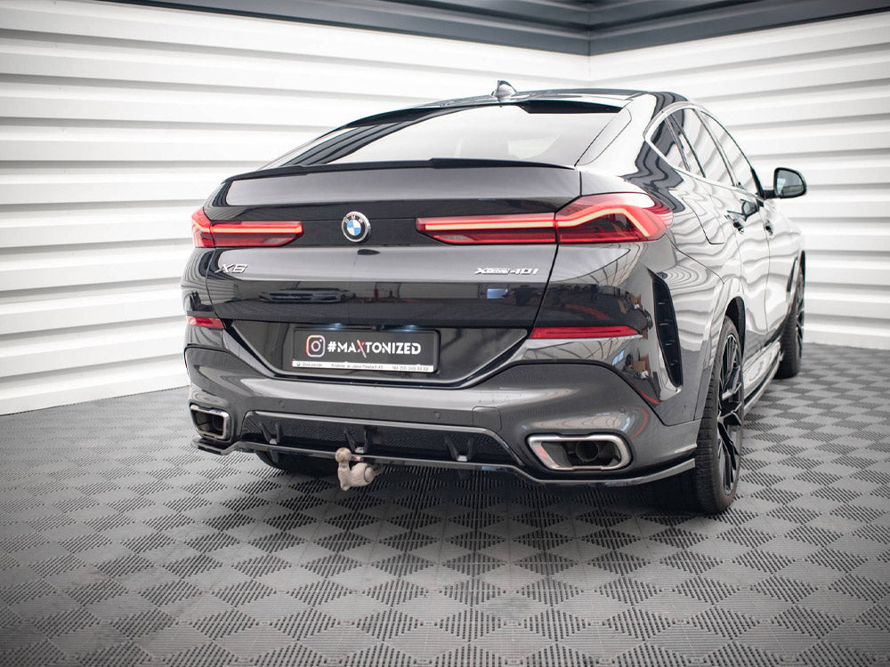 Maxton Design - CENTRAL REAR SPLITTER (VERTICAL BARS) V.3 BMW X6 M-PACK G06