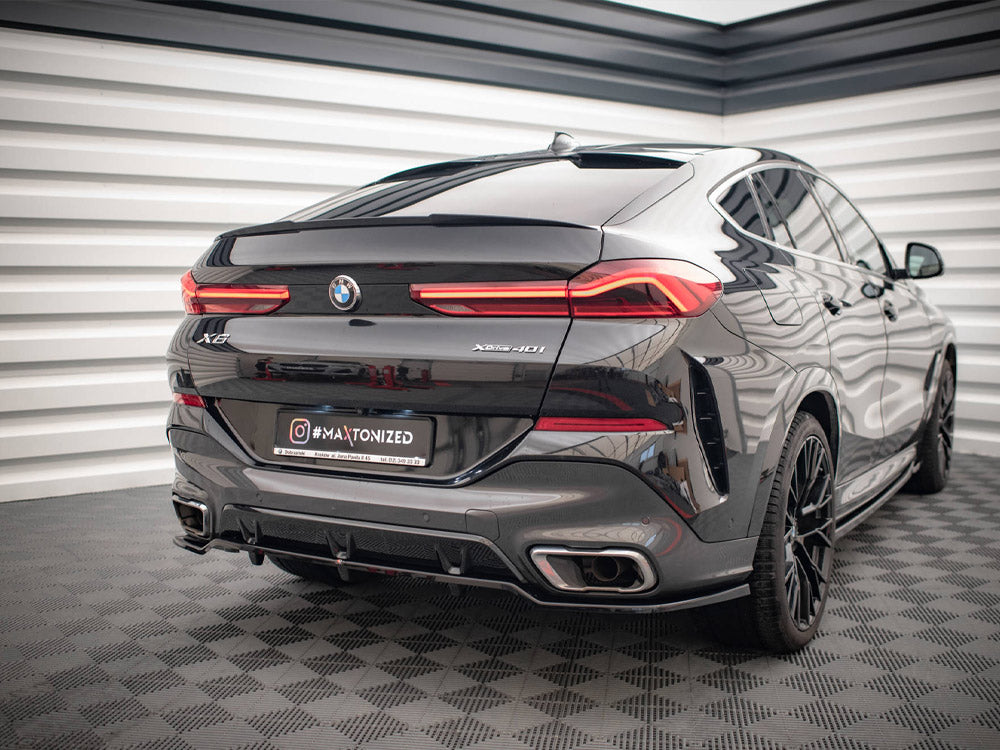 Maxton Design - CENTRAL REAR SPLITTER (VERTICAL BARS) V.2 BMW X6 M-PACK G06