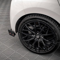 Maxton Design - CENTRAL REAR SPLITTER V.1 + FLAPS TOYOTA YARIS MK4