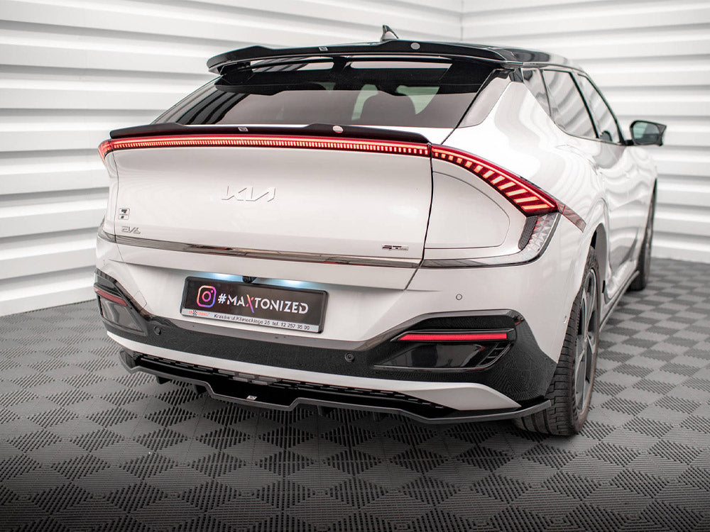 Maxton Design - CENTRAL REAR SPLITTER (VERTICAL BARS) KIA EV6 GT-LINE MK1