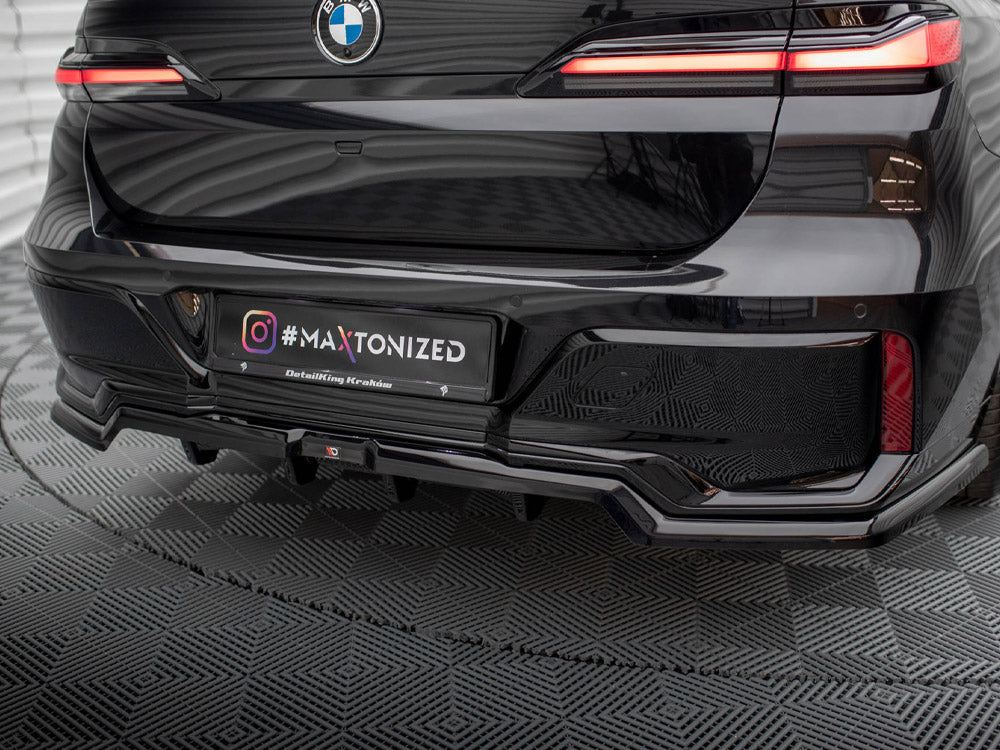 Maxton Design - CENTRAL REAR SPLITTER (VERTICAL BARS) BMW 7 M-PACK G70