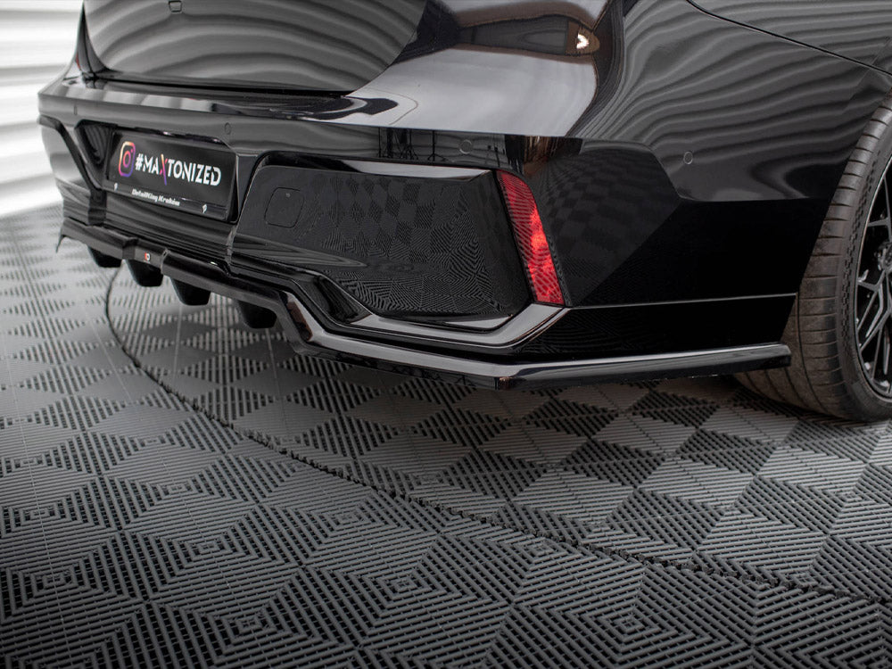 Maxton Design - CENTRAL REAR SPLITTER (VERTICAL BARS) BMW 7 M-PACK G70
