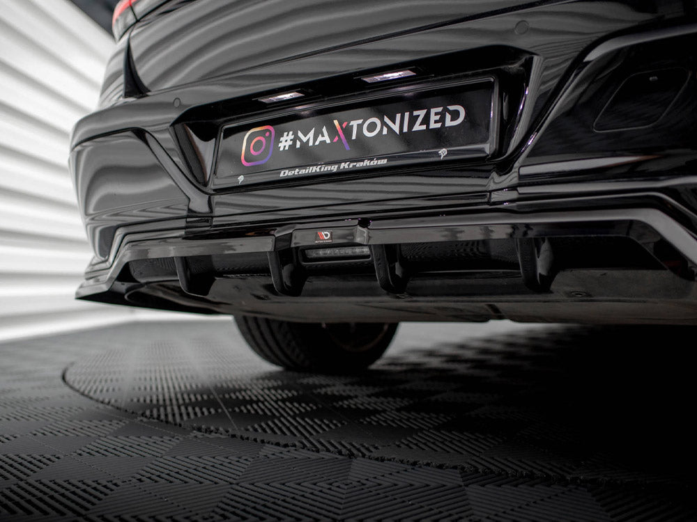 Maxton Design - CENTRAL REAR SPLITTER (VERTICAL BARS) BMW 7 M-PACK G70