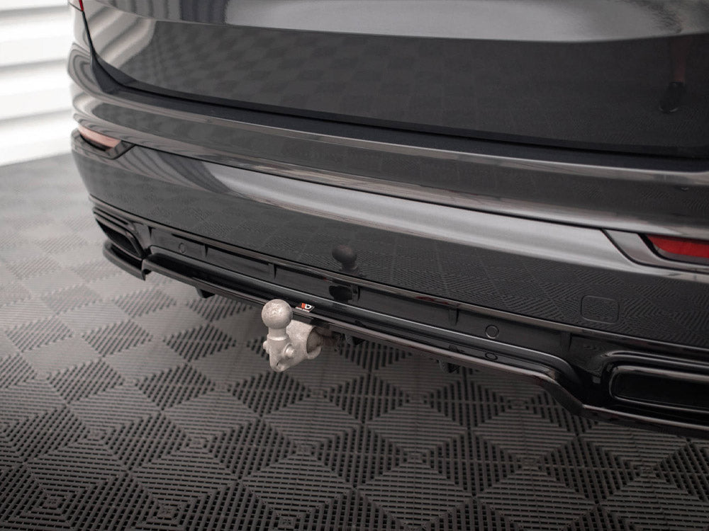 Maxton Design - CENTRAL REAR SPLITTER (VERTICAL BARS) VOLVO XC90 R-DESIGN MK2 FACELIFT