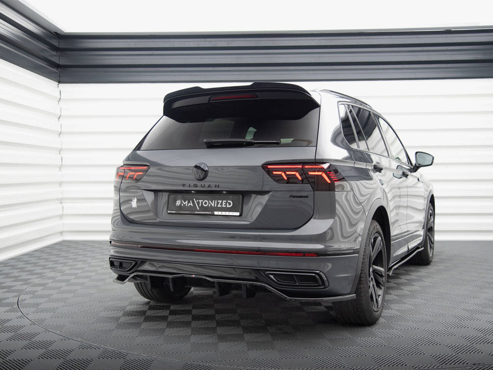 Maxton Design - Central Rear Splitter (Vertical Bars) Volkswagen Tiguan R-Line Mk2 Facelift