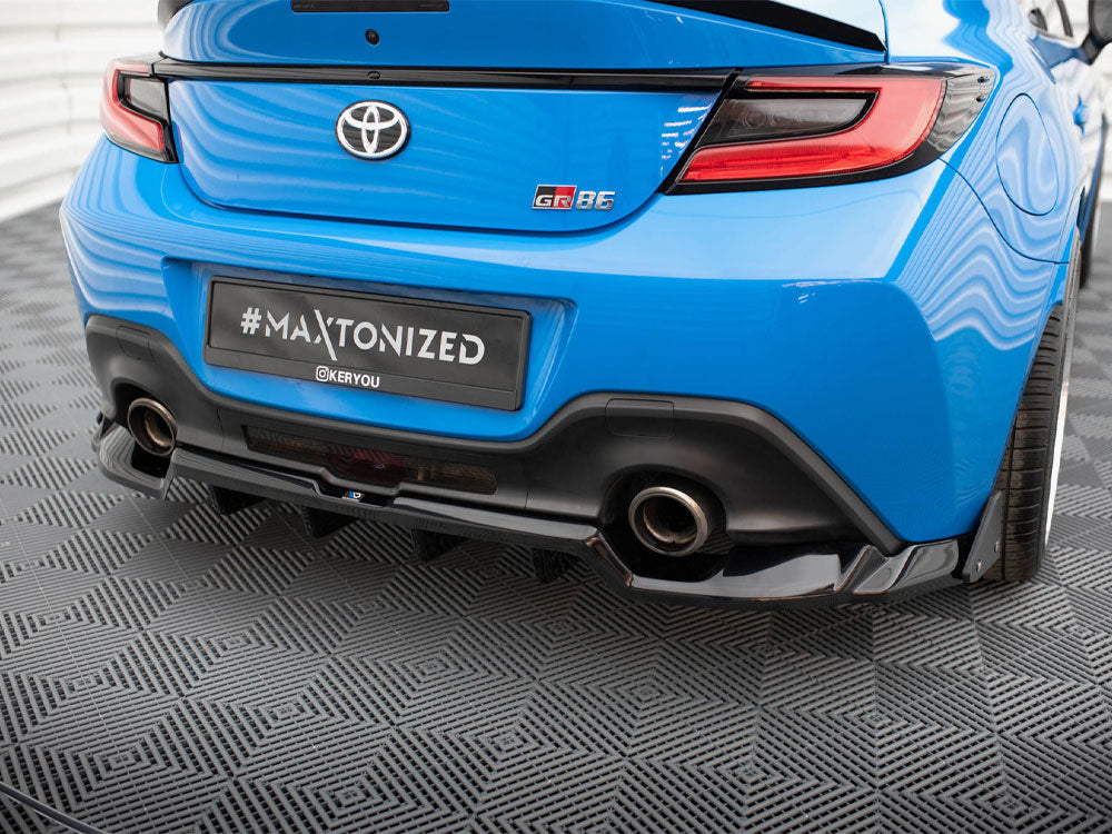 Maxton Design - Central Rear Splitter (Vertical Bars) V.1 + Flaps Toyota GR86 Mk1