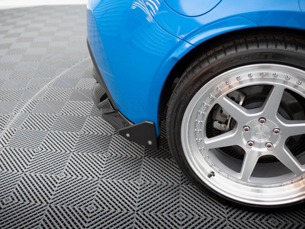 Maxton Design - Central Rear Splitter (Vertical Bars) V.1 + Flaps Toyota GR86 Mk1