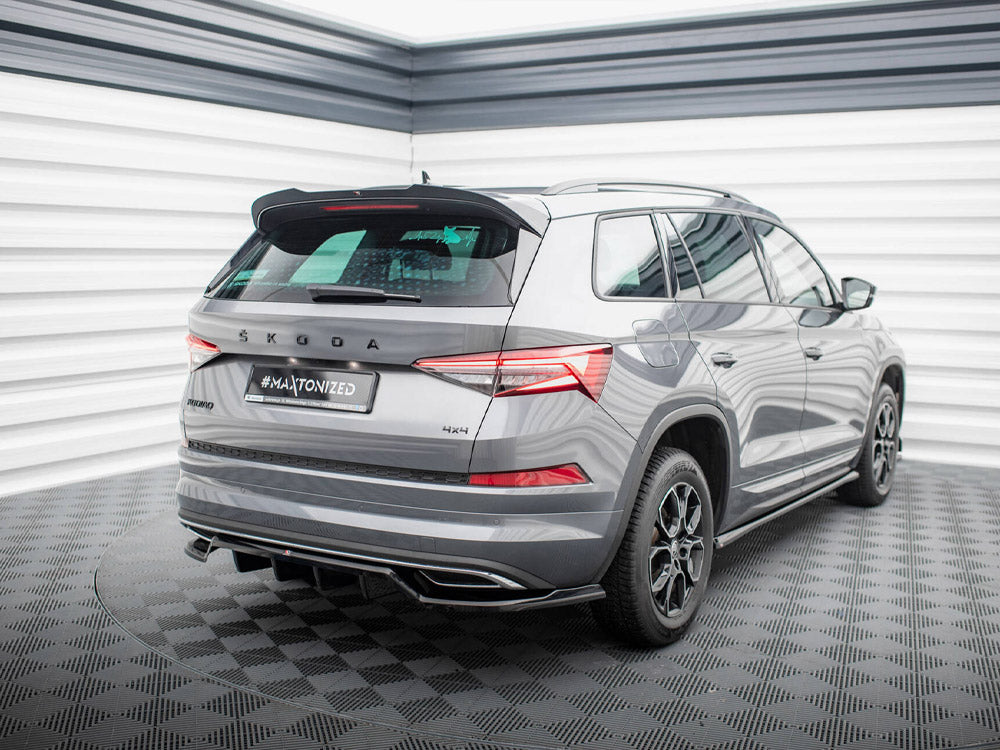 Maxton Design - CENTRAL REAR SPLITTER (VERTICAL BARS) SKODA KODIAQ SPORTLINE MK1 FACELIFT