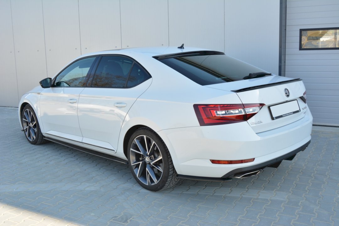Maxton Design - EXTENSION OF REAR WINDOW SKODA SUPERB MK3 LIFTBACK (2015-19)