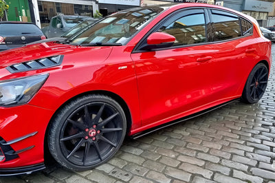 Focus MK4 ST/ST-Line Side Skirt Extensions (Gloss Black)