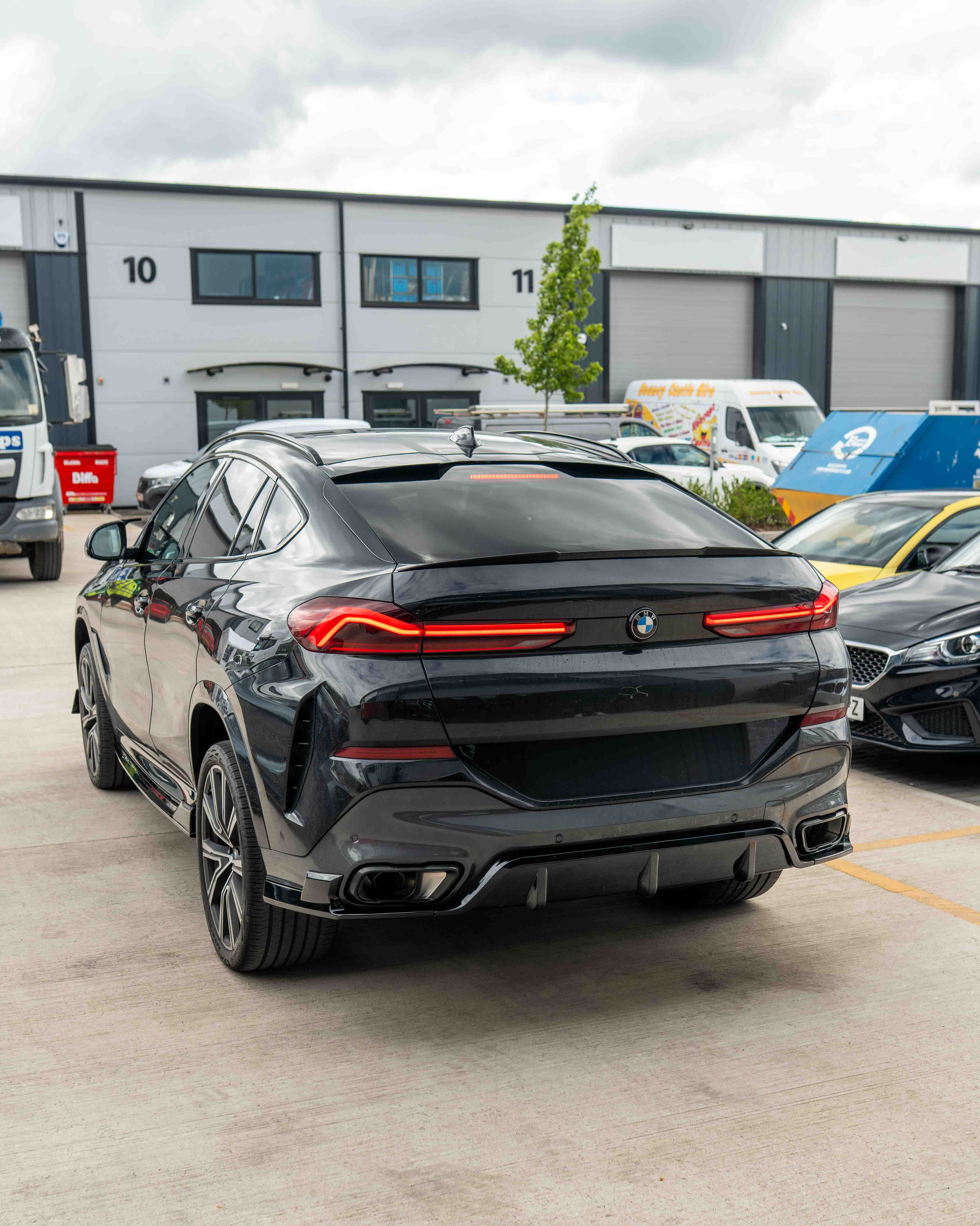 BMW G06 X6 PRE-LCI 2020-2024 FULL GLOSS BLACK KIT