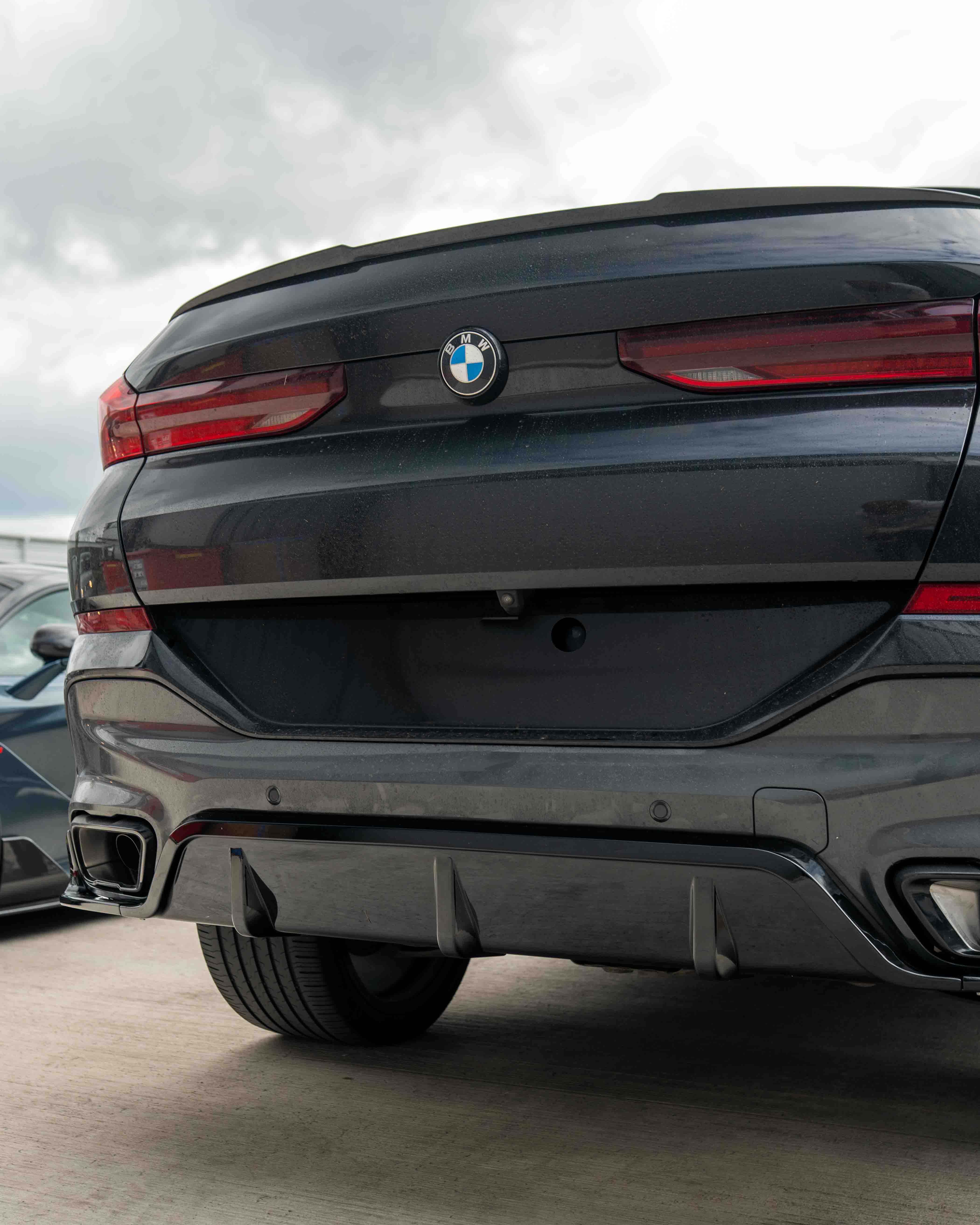 BMW G06 X6 PRE-LCI 2020-2024 FULL GLOSS BLACK KIT