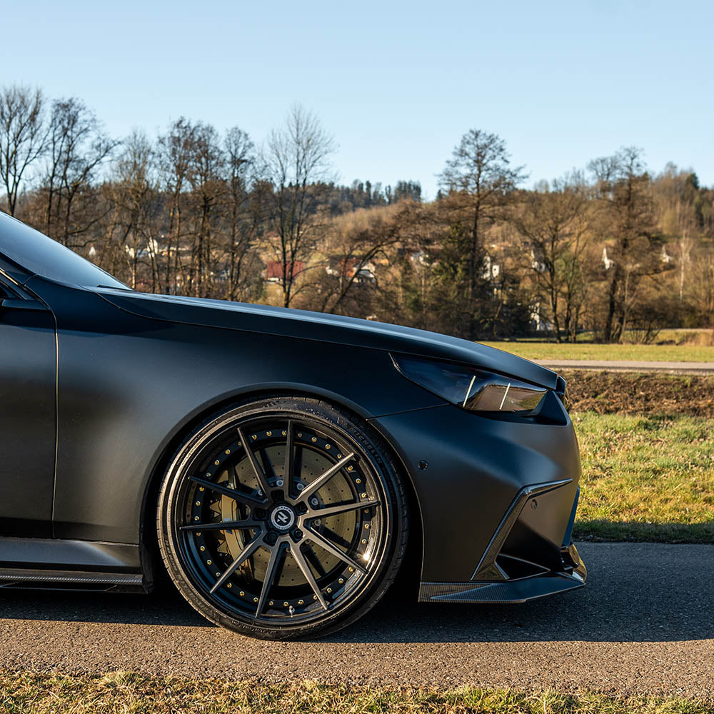 BMW G90 M5 & G99 M5 TOURING 2024+ CARBON FIBRE SPLITTER - V1 - CT DESIGN