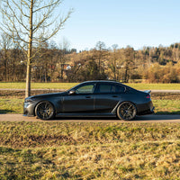 BMW G90 M5 & G99 M5 TOURING 2024+ CARBON FIBRE SIDE SKIRTS - V1 - CT DESIGN