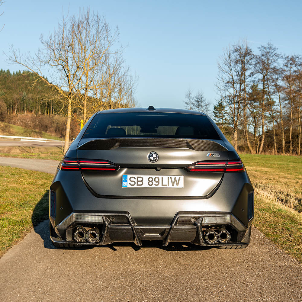 BMW G90 M5 & G99 M5 TOURING 2024+ CARBON FIBRE DIFFUSER - V1 - CT DESIGN