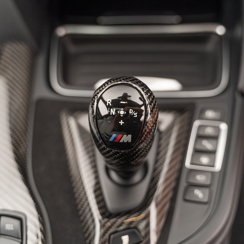 BMW M3/M4 F80/F82/F83/F87 ALCANTARA & CARBON SHIFTER SURROUND (RHD)