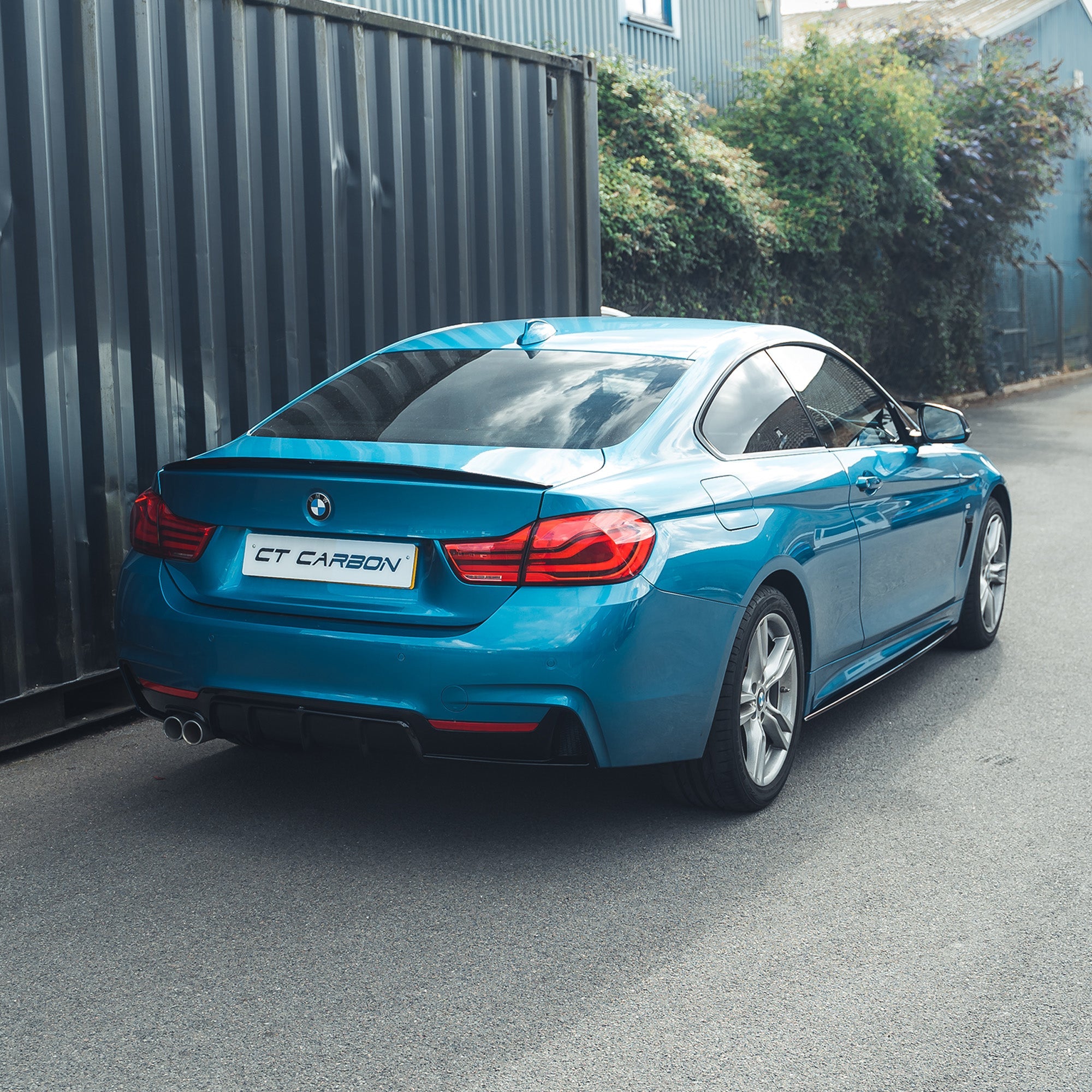 BMW 4 SERIES 2013-2020 F32 GLOSS BLACK FULL KIT (TWIN EXHAUST) - V2