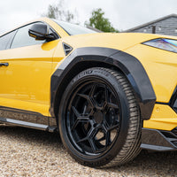 LAMBORGHINI URUS PERFORMANTE FULL CARBON FIBRE KIT - CT DESIGN