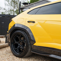 LAMBORGHINI URUS PERFORMANTE CARBON FIBRE ARCHES - CT DESIGN