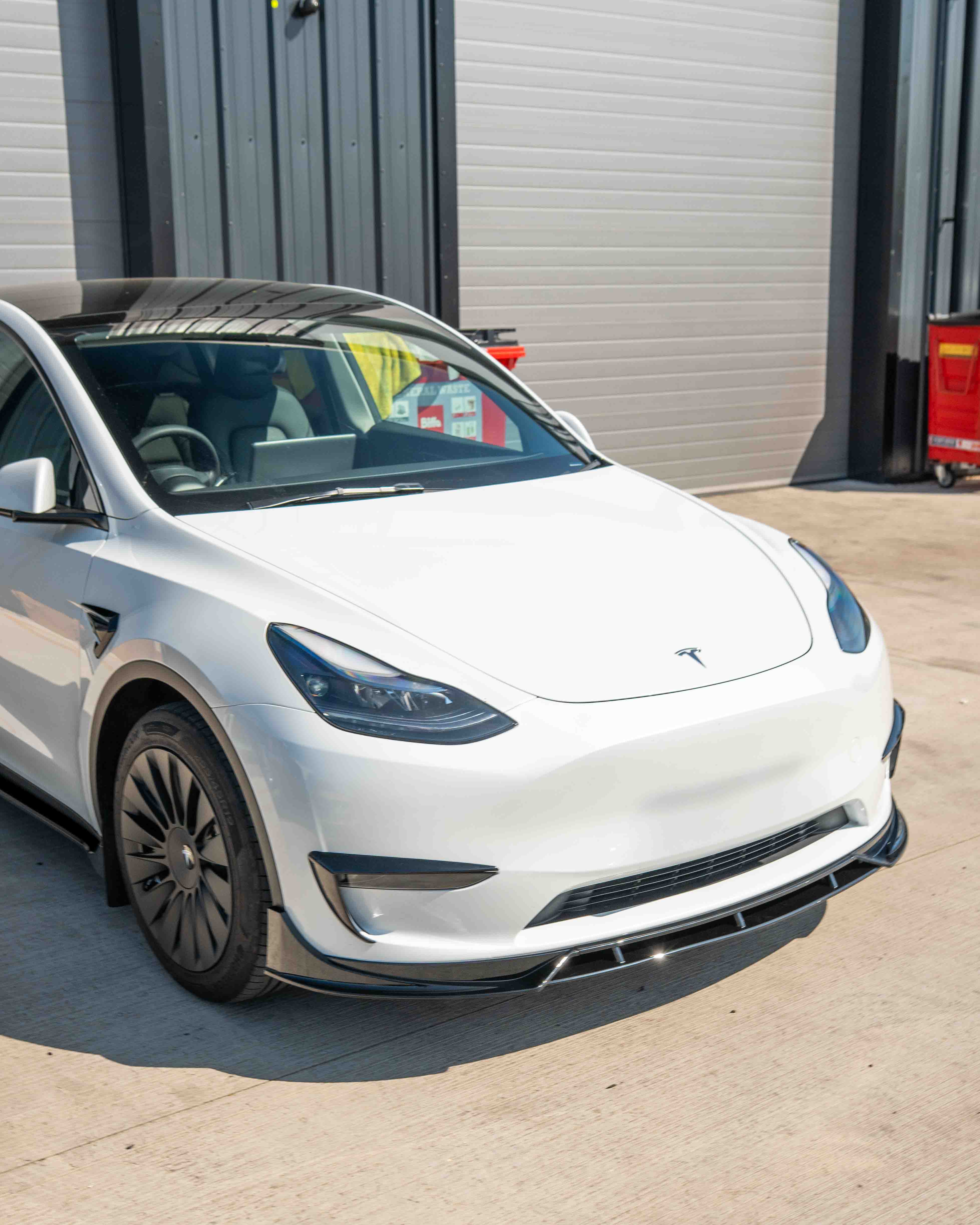 TESLA MODEL Y MK1 2020-2025 FULL GLOSS BLACK KIT