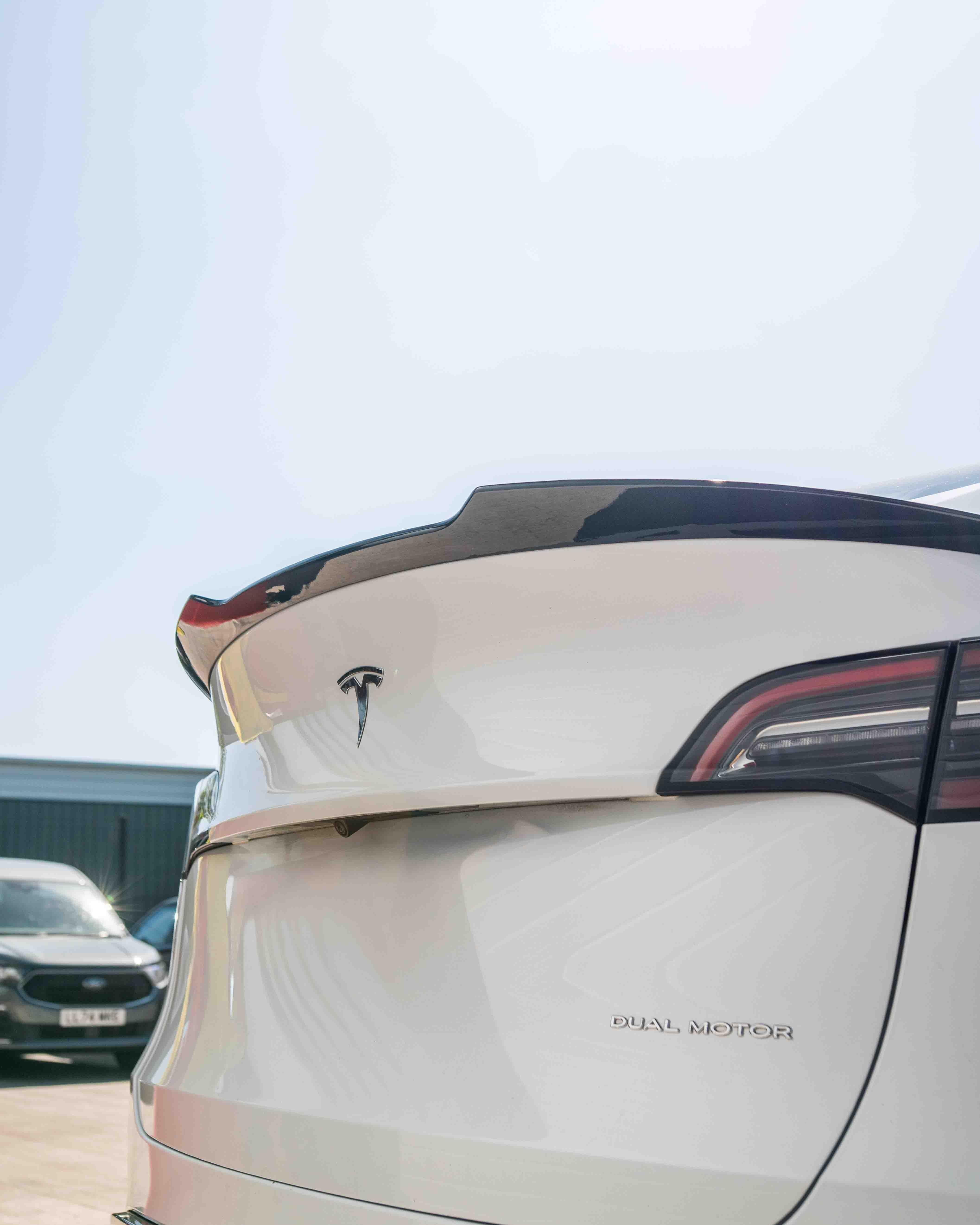 TESLA MODEL Y MK1 2020-2025 FULL GLOSS BLACK KIT