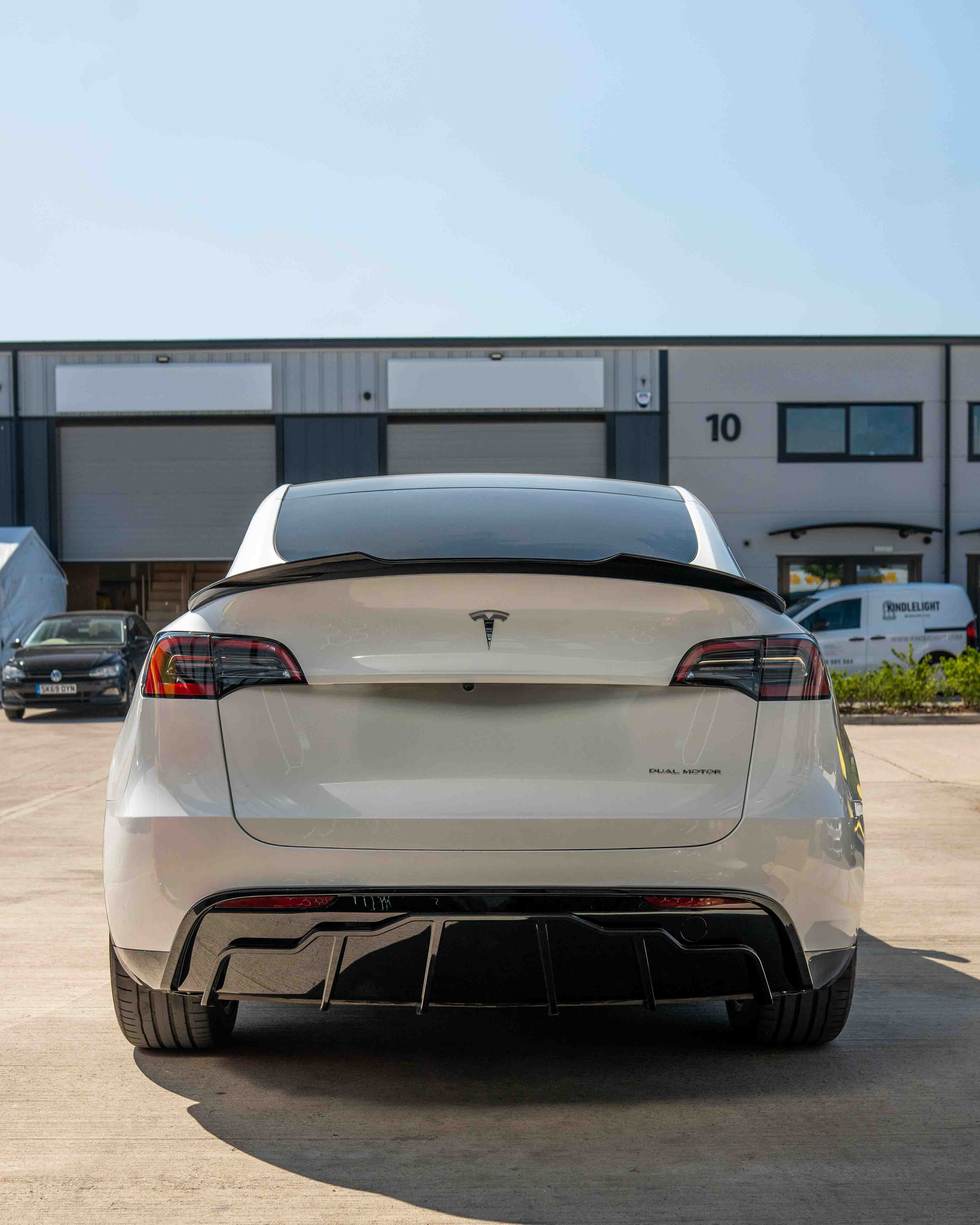 TESLA MODEL Y MK1 2020-2025 FULL GLOSS BLACK KIT
