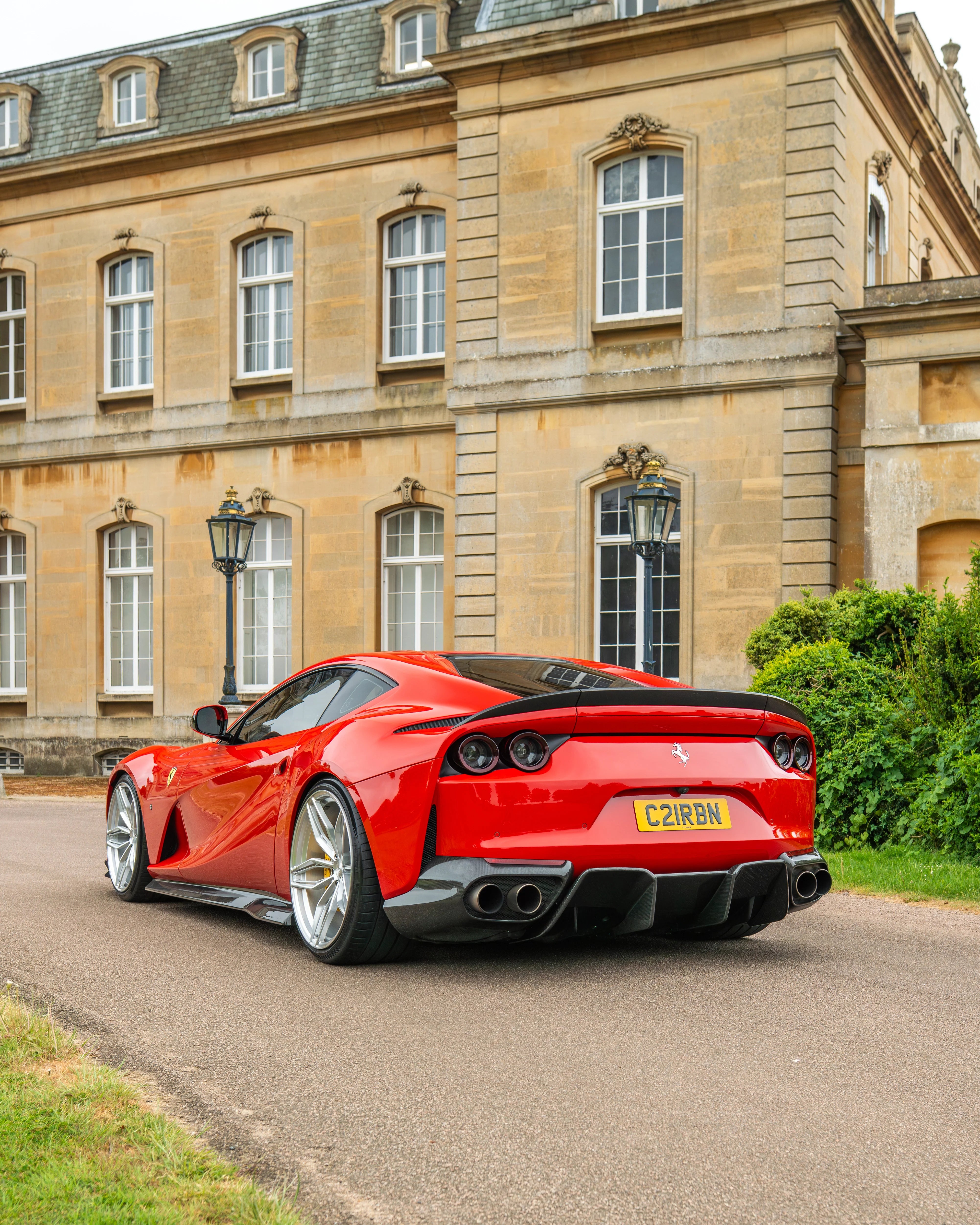 FERRARI 812 SUPERFAST CARBON FIBRE KIT V1 - CT DESIGN
