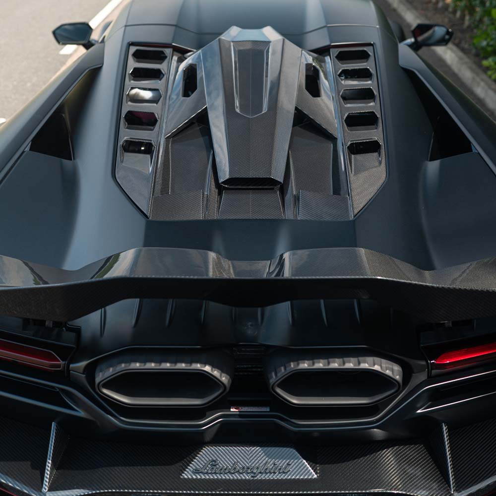 LAMBORGHINI REVUELTO FULL CARBON FIBRE KIT - CT DESIGN