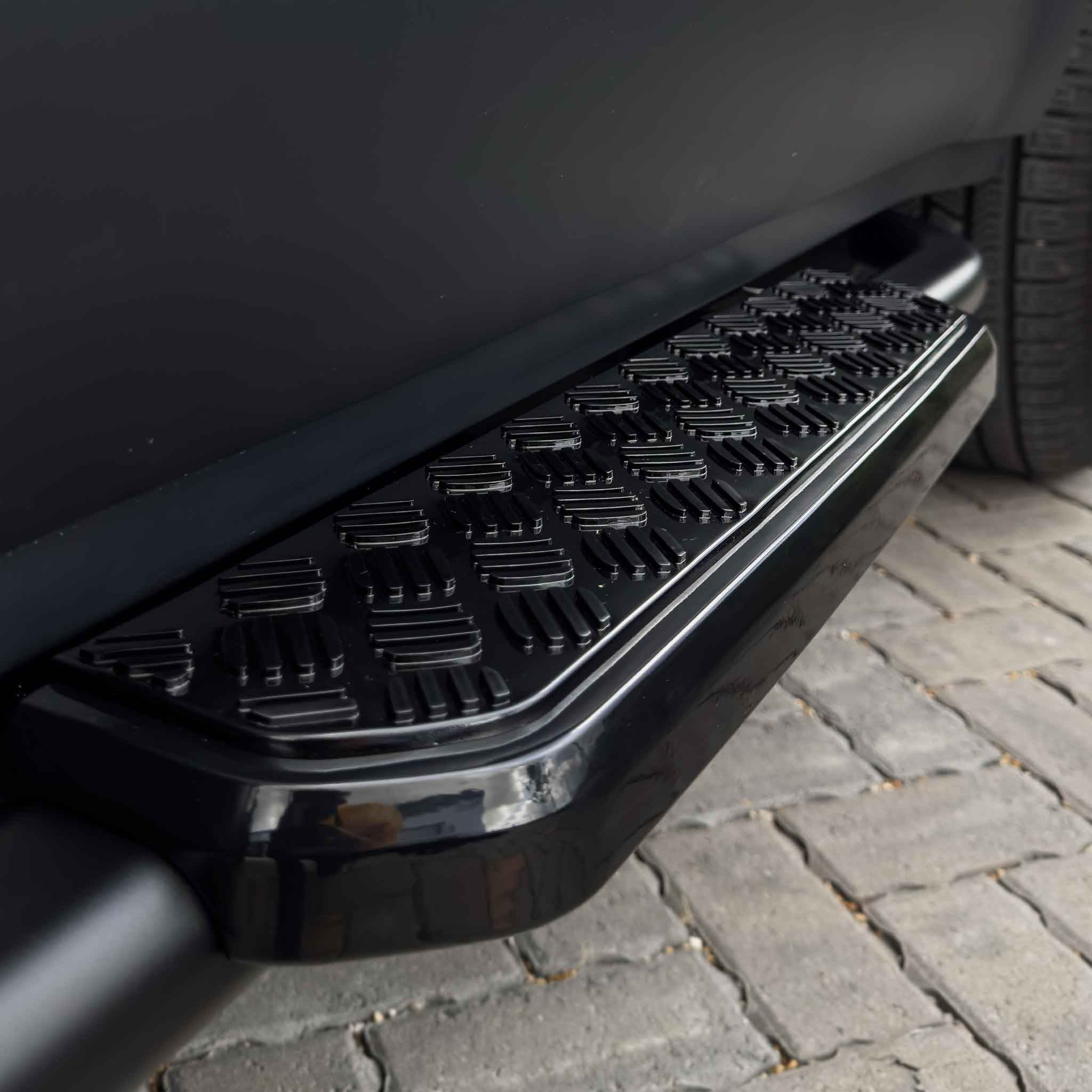 SIDE STEPS FOR LAND ROVER DEFENDER L663 2020+ 90 - CT DESIGN
