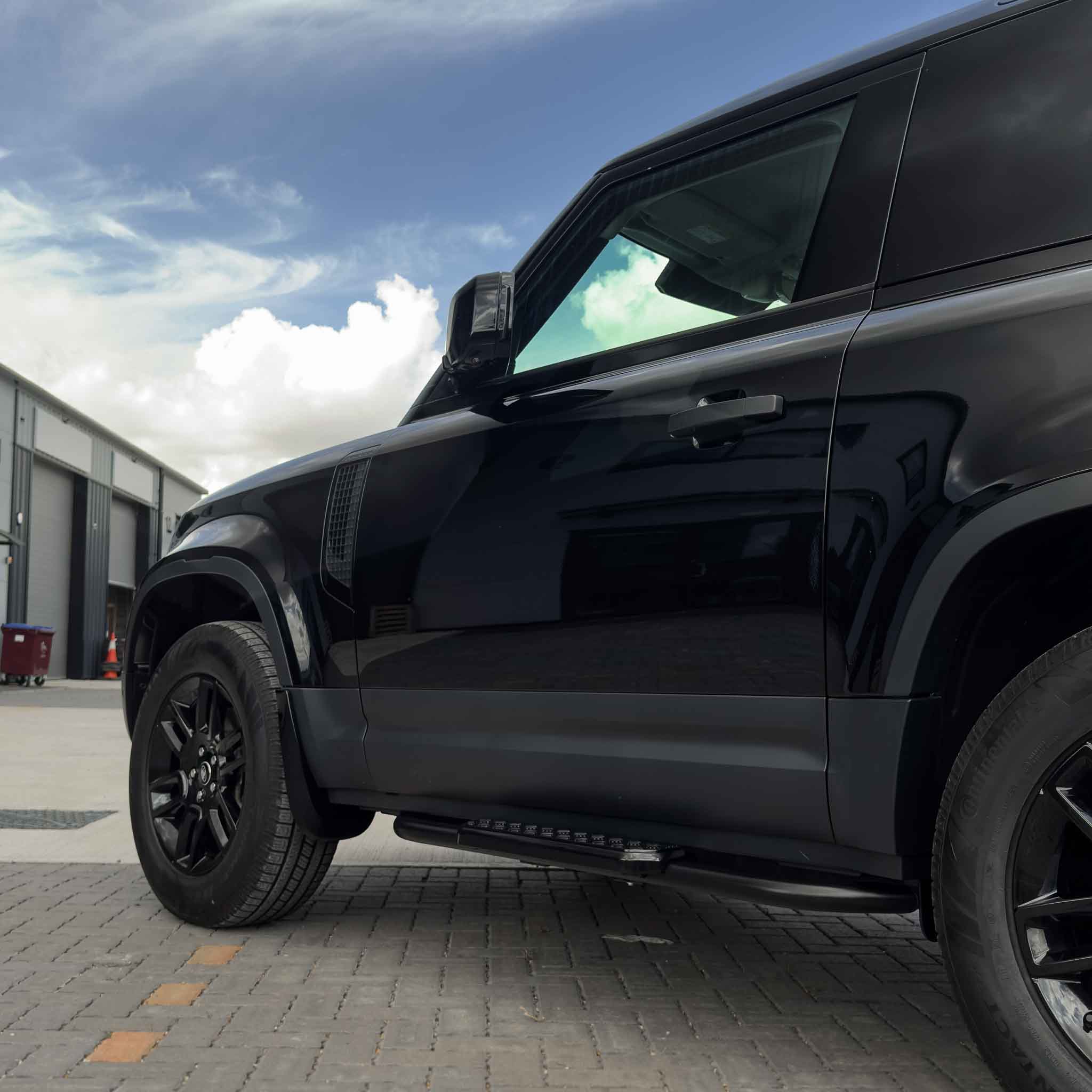 SIDE STEPS FOR LAND ROVER DEFENDER L663 2020+ 90 - CT DESIGN