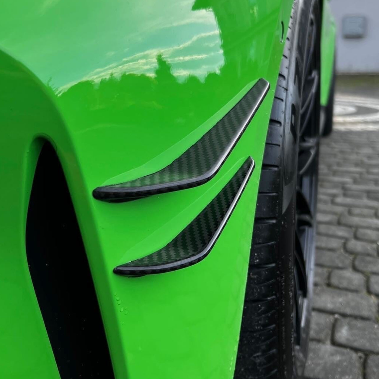 BMW M3/M4 (G80 G81 G82 G83) 2021+ CARBON FIBRE FRONT BUMPER CANARDS