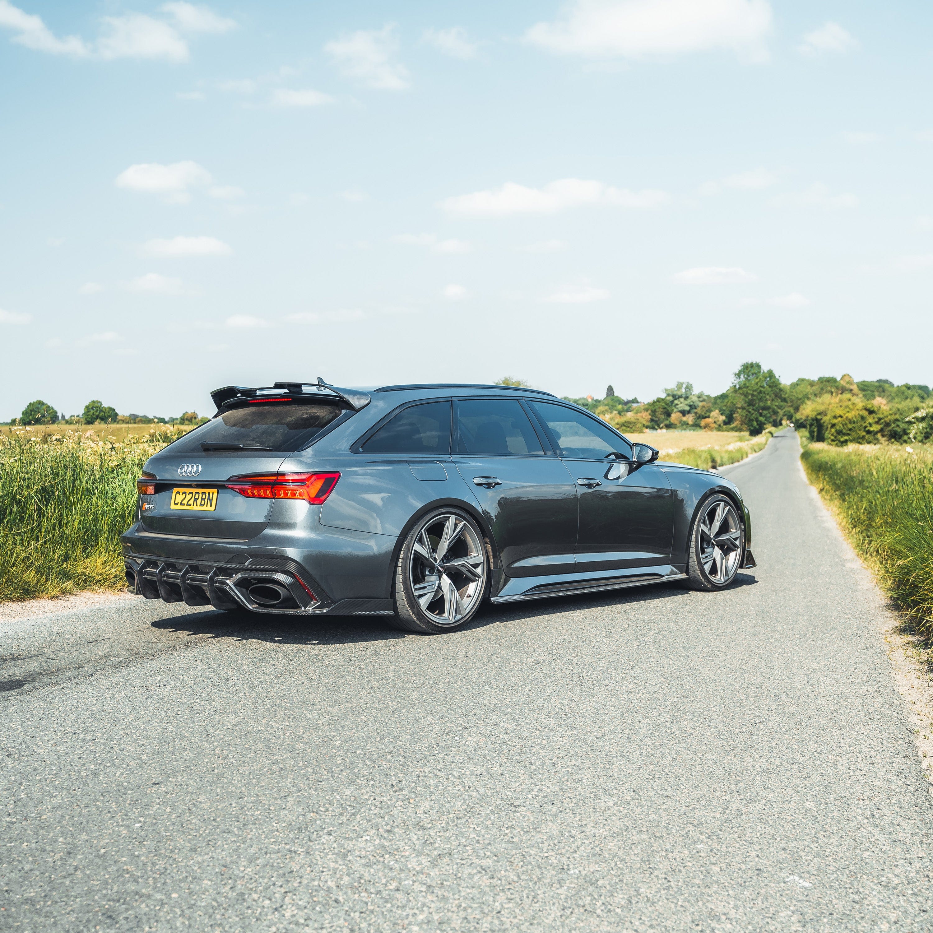 AUDI RS6/RS7 C8 AVANT 2019+ CARBON FIBRE SIDE SKIRTS - V1 - CT DESIGN
