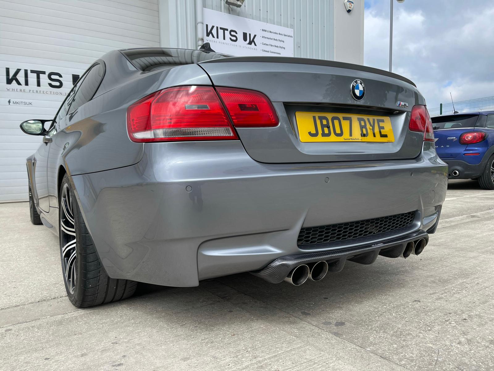 BMW E92 M3 FULL CARBON FIBRE KIT - V2