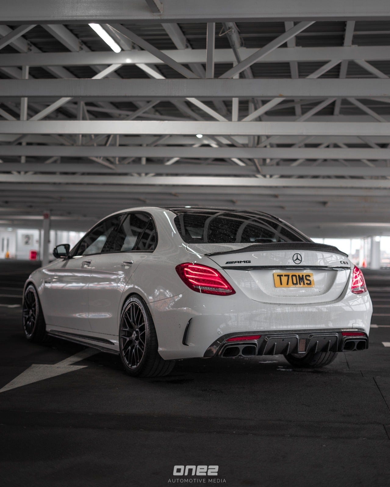 MERCEDES C63 W205 2014-2018 SALOON FULL CARBON FIBRE KIT - V2